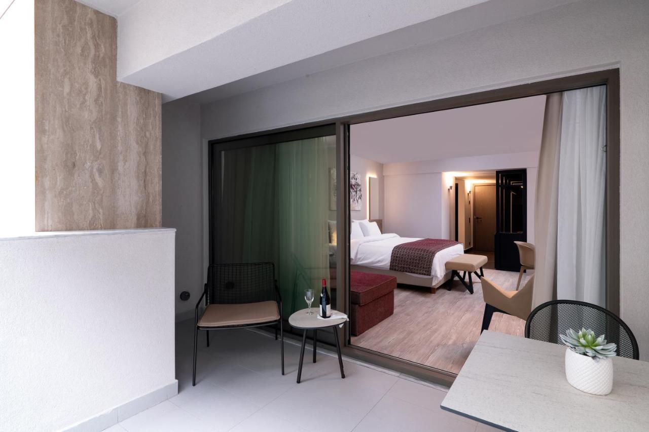 S Hotel Boutique Salonic Exterior foto Deluxe Room with Balcony