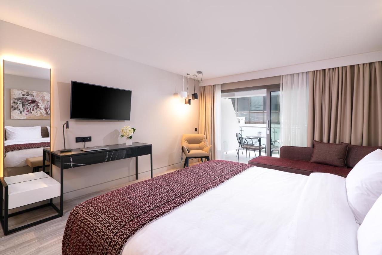 S Hotel Boutique Salonic Exterior foto Deluxe room
