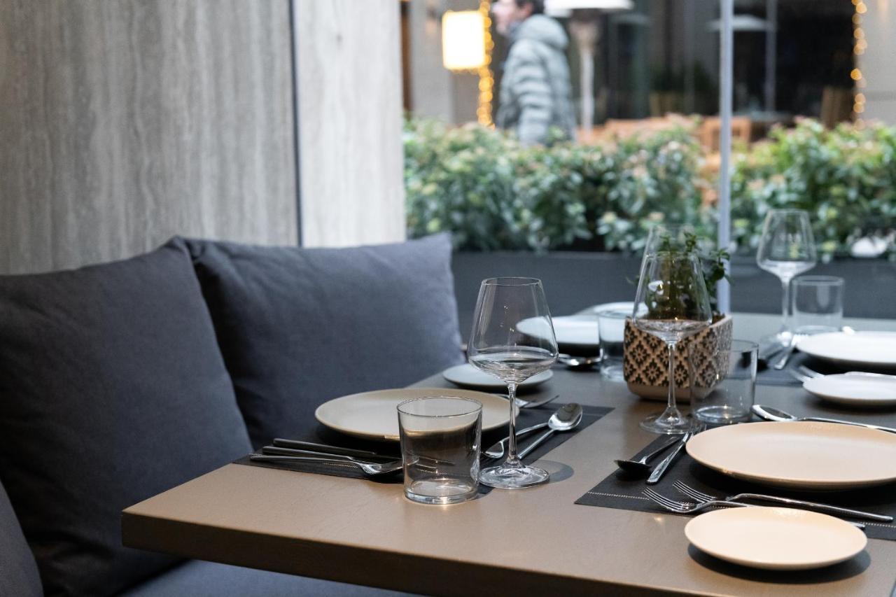 S Hotel Boutique Salonic Exterior foto Restaurant interior
