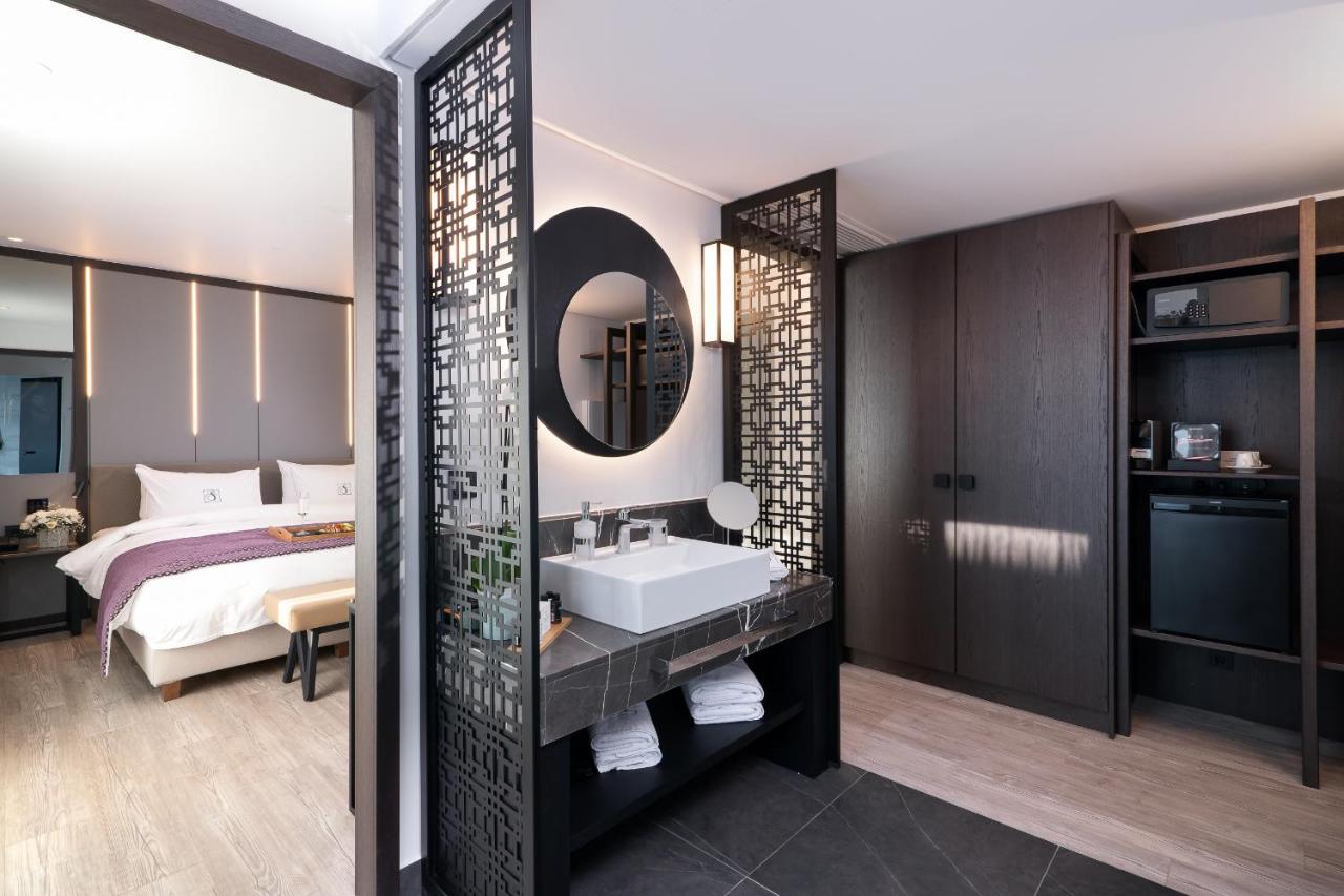 S Hotel Boutique Salonic Exterior foto Deluxe Room
